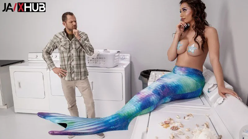 ดูหนังฝรั่ง นางเงือกสาวหลงเข้ามาในห้องซักผ้าเจอกระหน่ำเย็ดหี