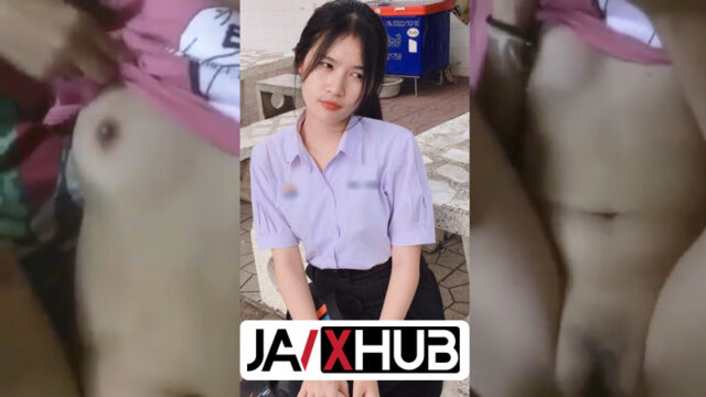 คลิปหลุดนักเรียน สาวน่ารัก โดนติวเตอร์ส่วนตัวหลอกมาเย็ด หีเนียนxxx นอนเล่นเกมส์ไปโดนซอยหีไปด้วย โคตรเงี่ยน เด็กม.ต้นหีฟิตจริงๆ