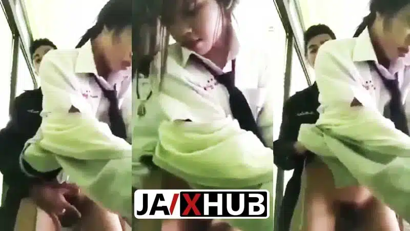 คลิปหลุดนักเรียน สาวพานิชย์เย็ดกับอาจารย์ในวิทยาลัยคาชุด กระโปรงยับหมดเลยอาจารย์ นักศึกษาร่านหี ยืนเย็ดเสียบควยเสียวๆ